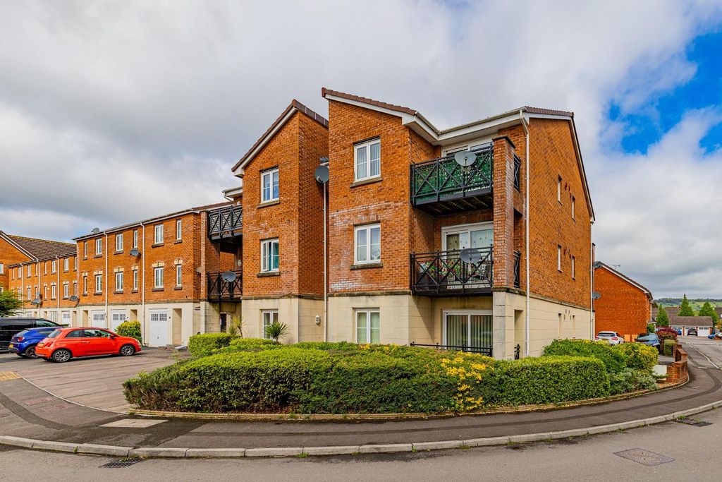 Property photo 2 of 12 Ffordd Mograig 42-2.Jpg