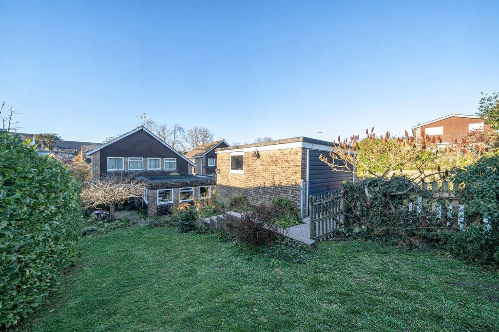 Property photo 2 of 20 External