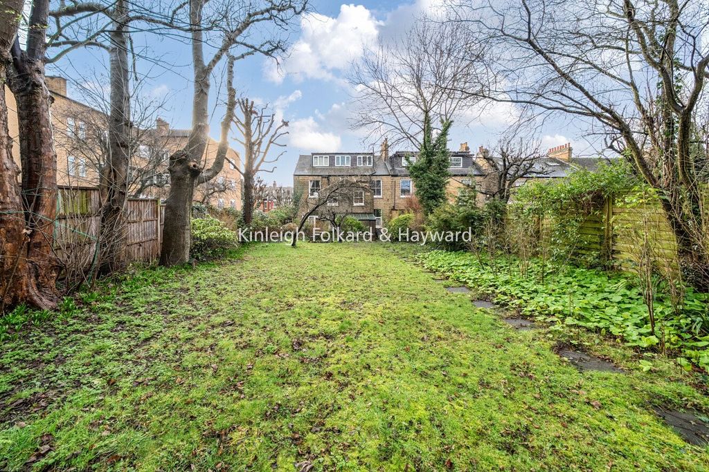 Property photo 3 of 13 Picture No. 02