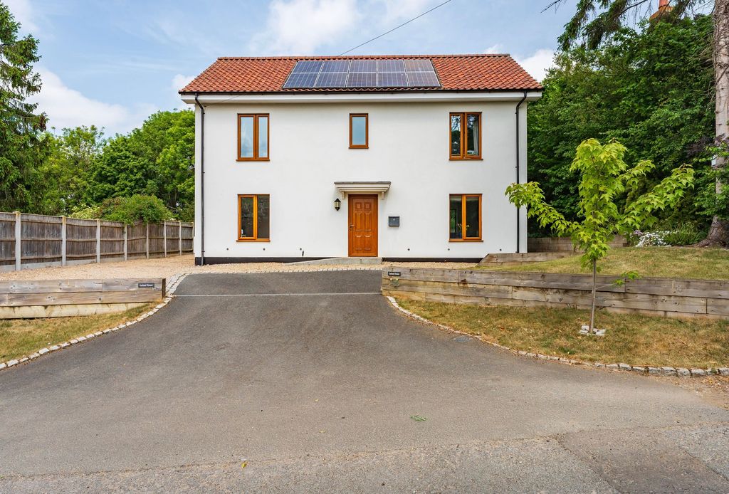 Property photo 1 of 25
