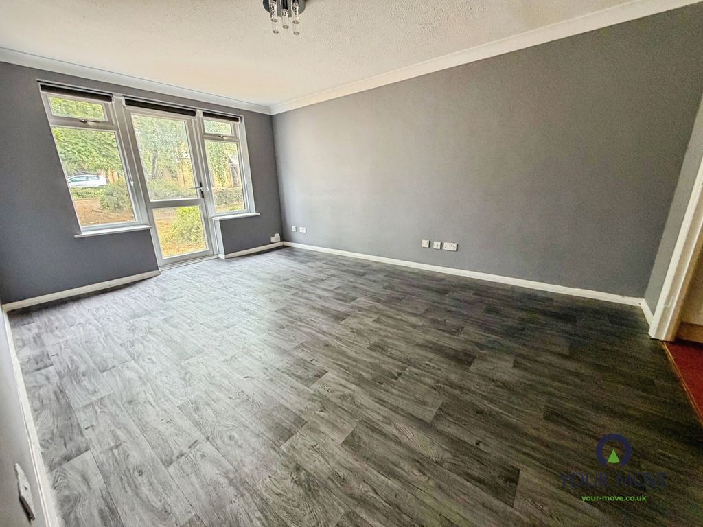 Property photo 3 of 9 Pbox-Img.Jpg
