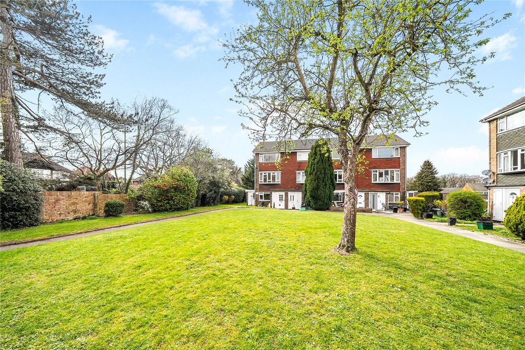 Property photo 2 of 18 Picture No. 34