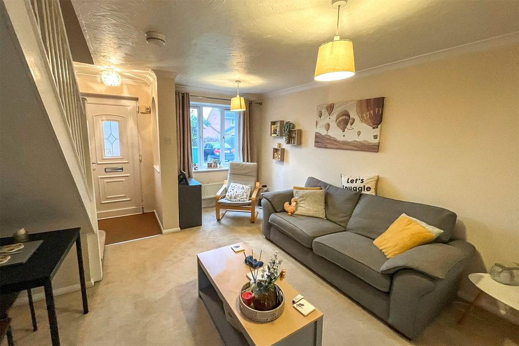 Property photo 2 of 8 Picture No. 11