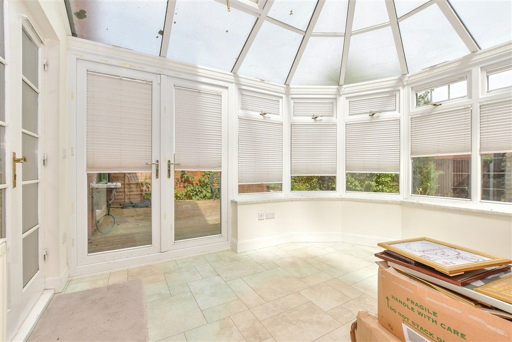 Property photo 2 of 13 Conservatory