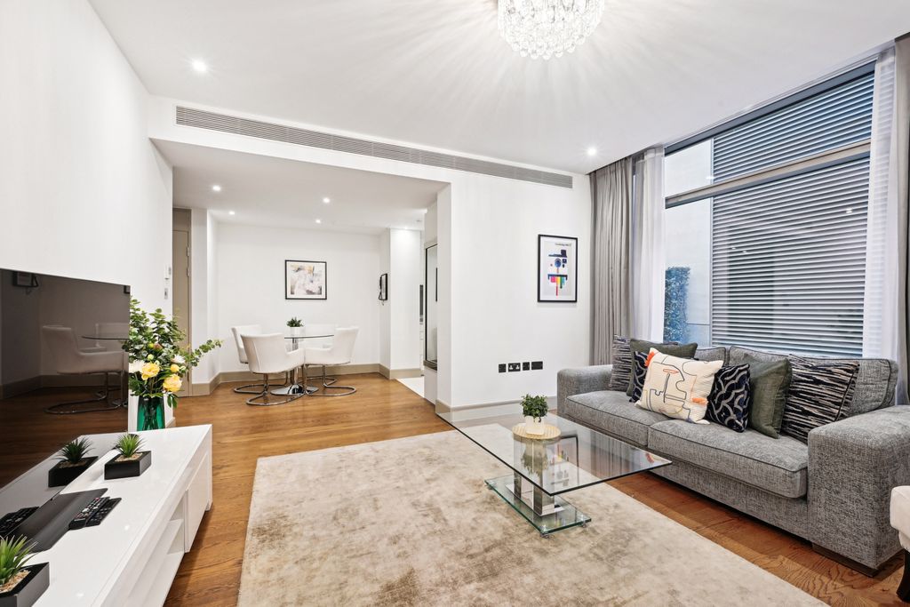 Property photo 3 of 7