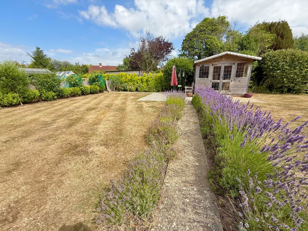 Property photo 3 of 32 9 Hawke Close Rear Garden 1