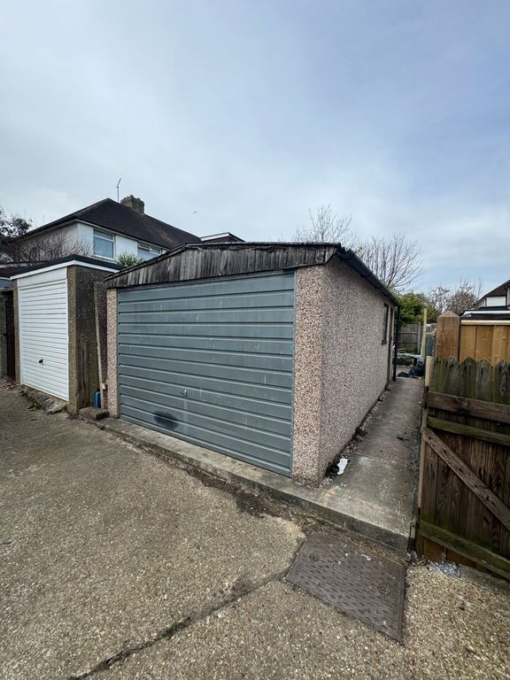 Property photo 1 of 4