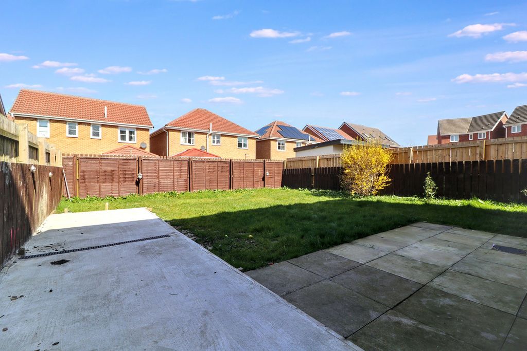 Property photo 2 of 22