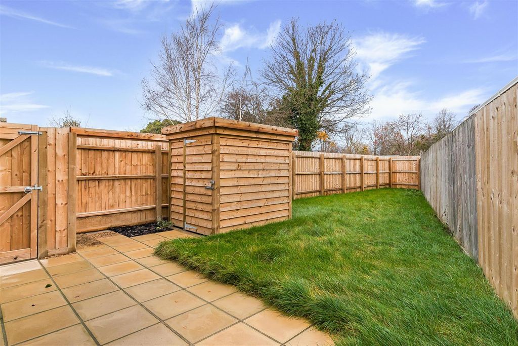 Property photo 3 of 17 24_69144.Jpg