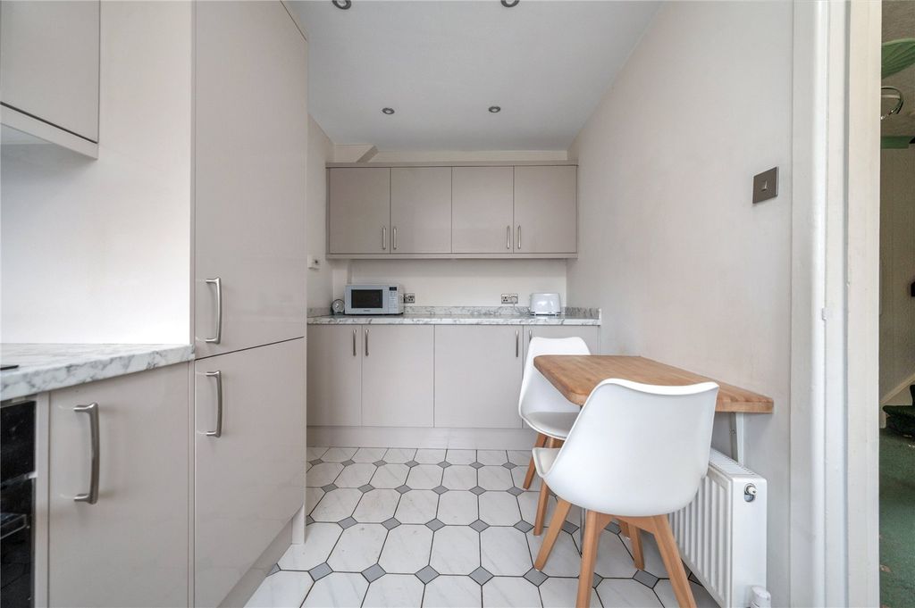 Property photo 3 of 20 Picture 3