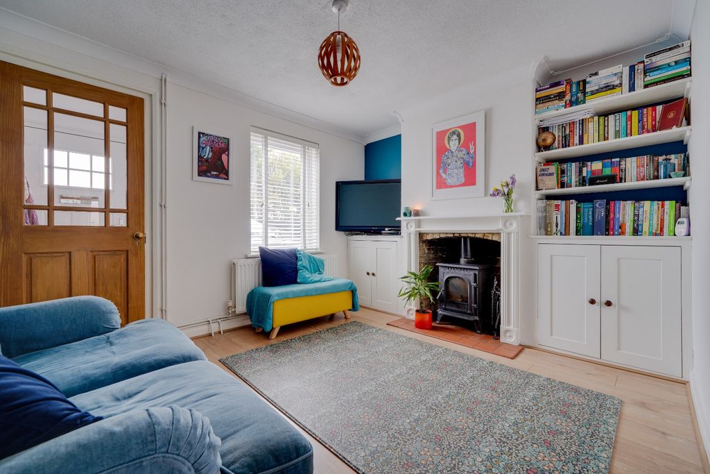 Property photo 2 of 16 3304412