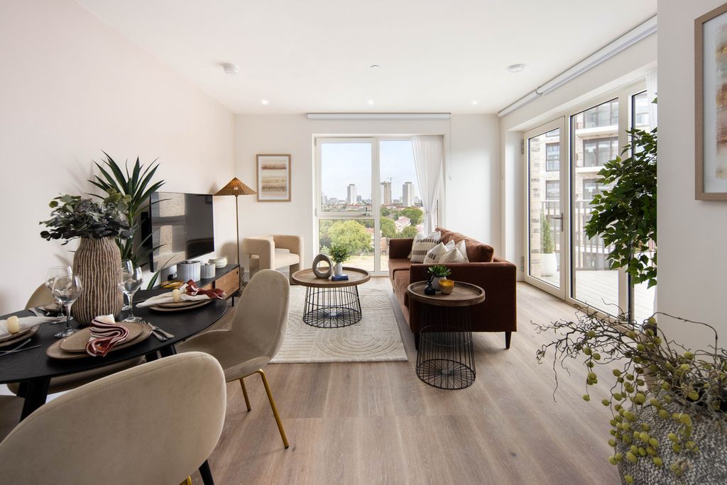 Property photo 1 of 25