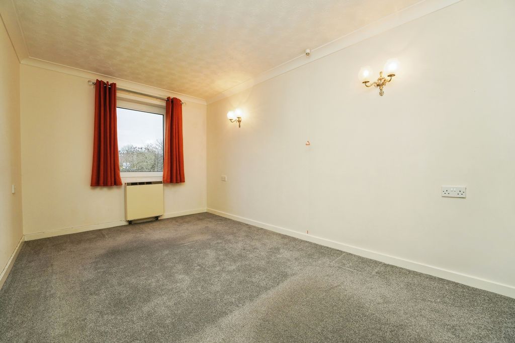 Additional image 9 of 1 bed flat for saleSt. Marys Road, Evesham, Worcestershire WR11