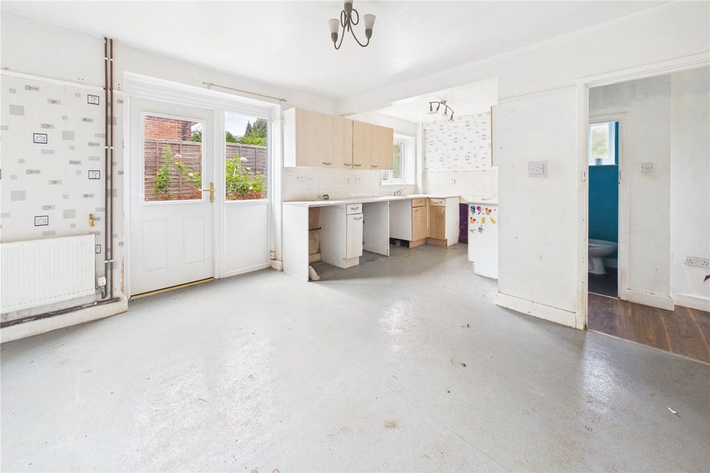 Property photo 2 of 12 Kitchen/Dining Room