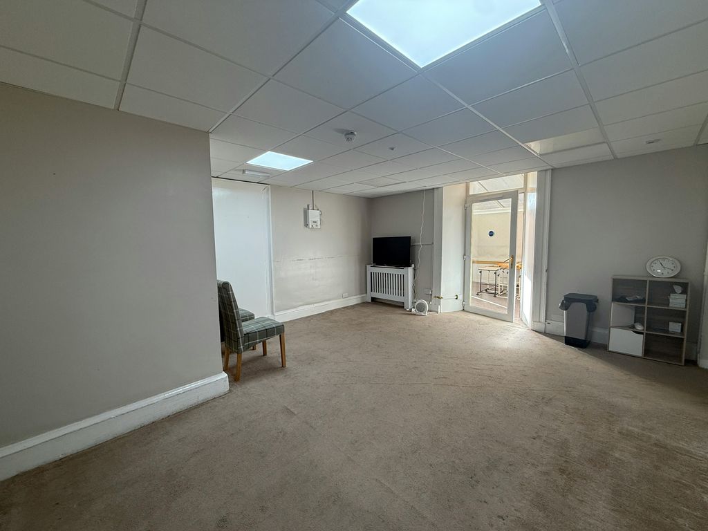 Property photo 2 of 18 20260319_111900294_Ios.Jpg