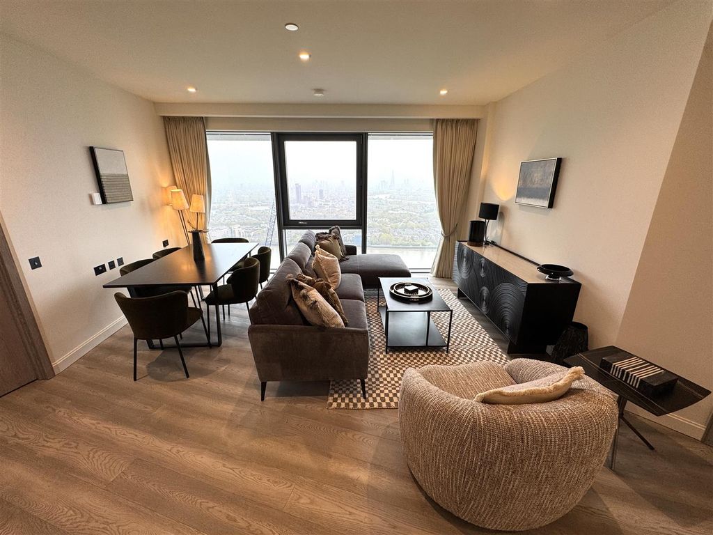 Property photo 2 of 45 Living Room Pic 22.Jpeg