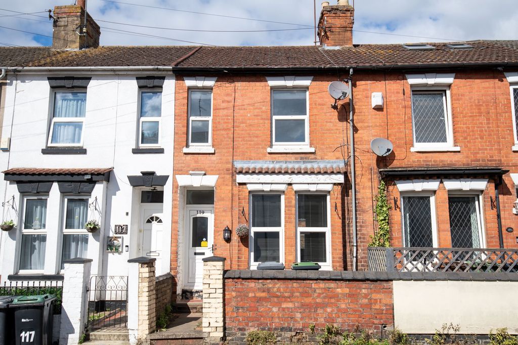 Property photo 1 of 11