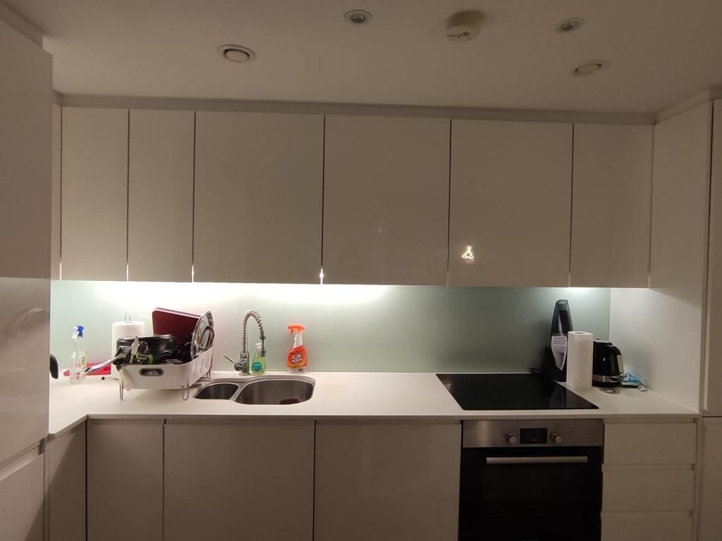 Property photo 2 of 9 Kitchen
