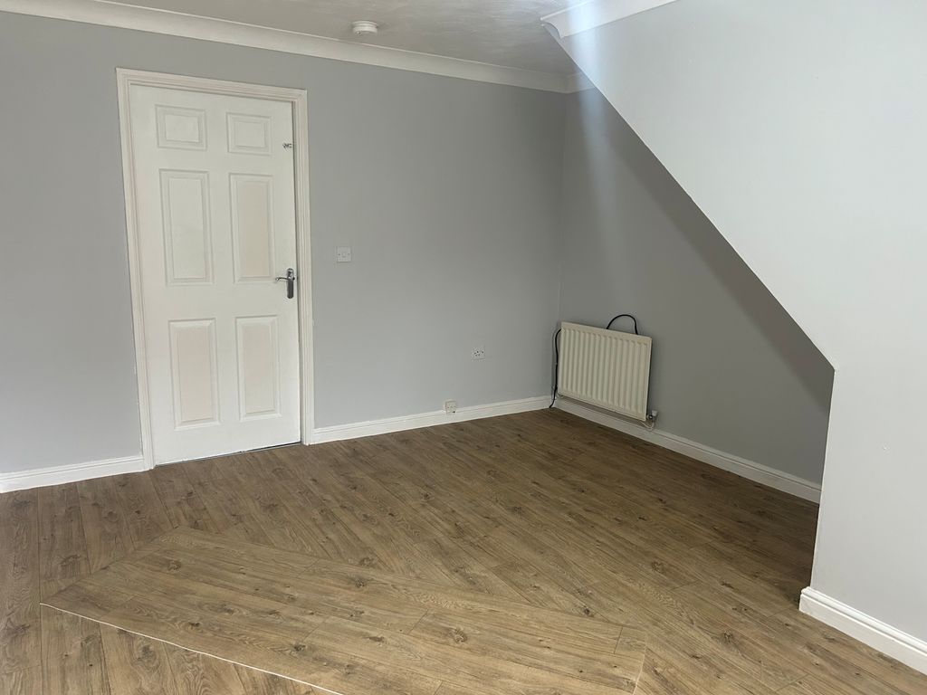 Property photo 3 of 8 Living Room