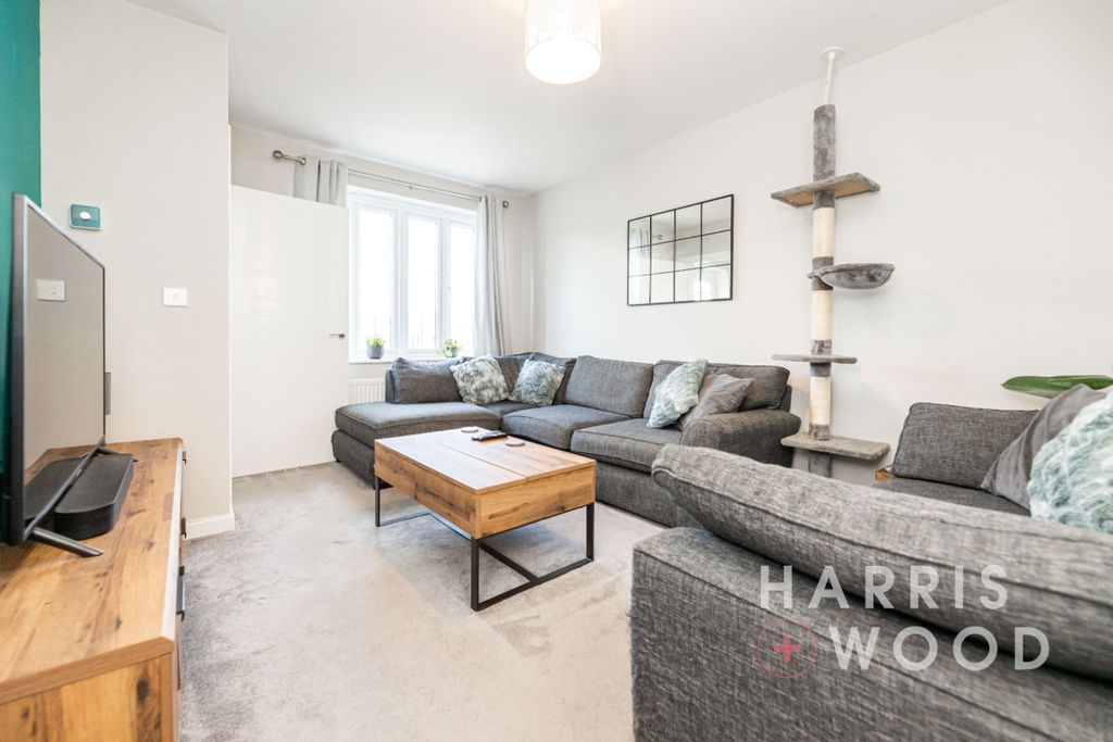 Property photo 2 of 24 4240762