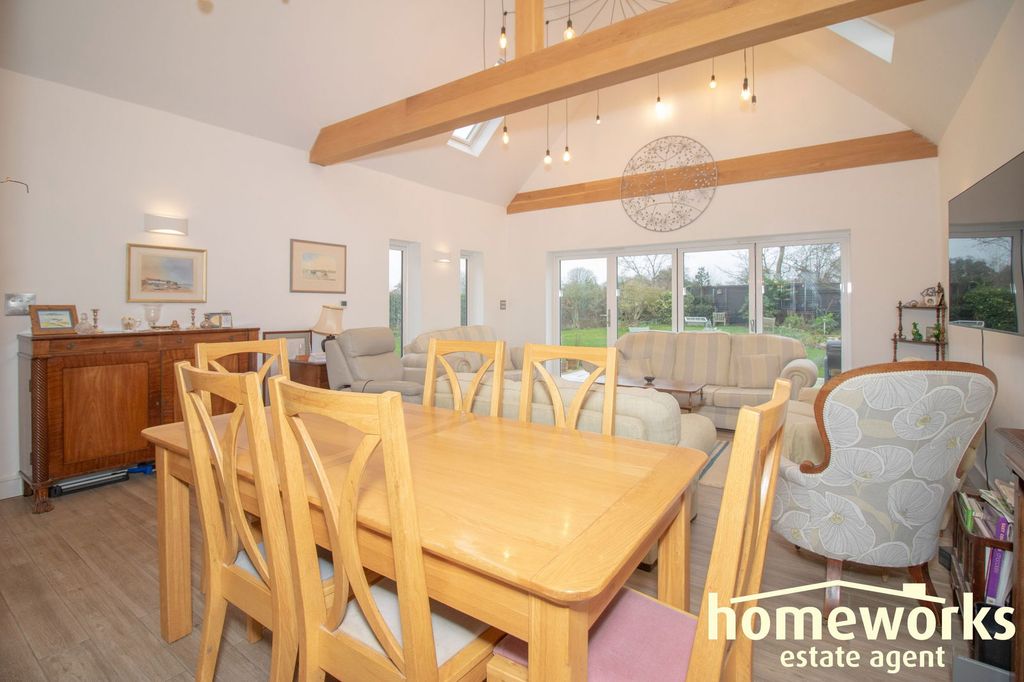 Property photo 3 of 21