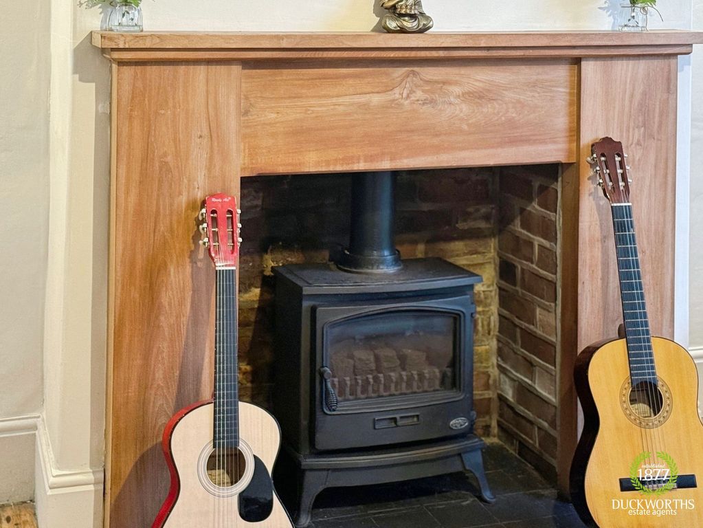 Property photo 3 of 21