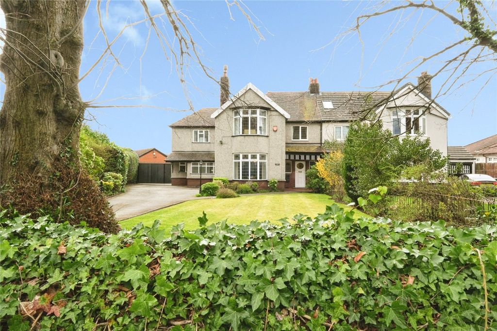 Property photo 1 of 36 Picture No. 10