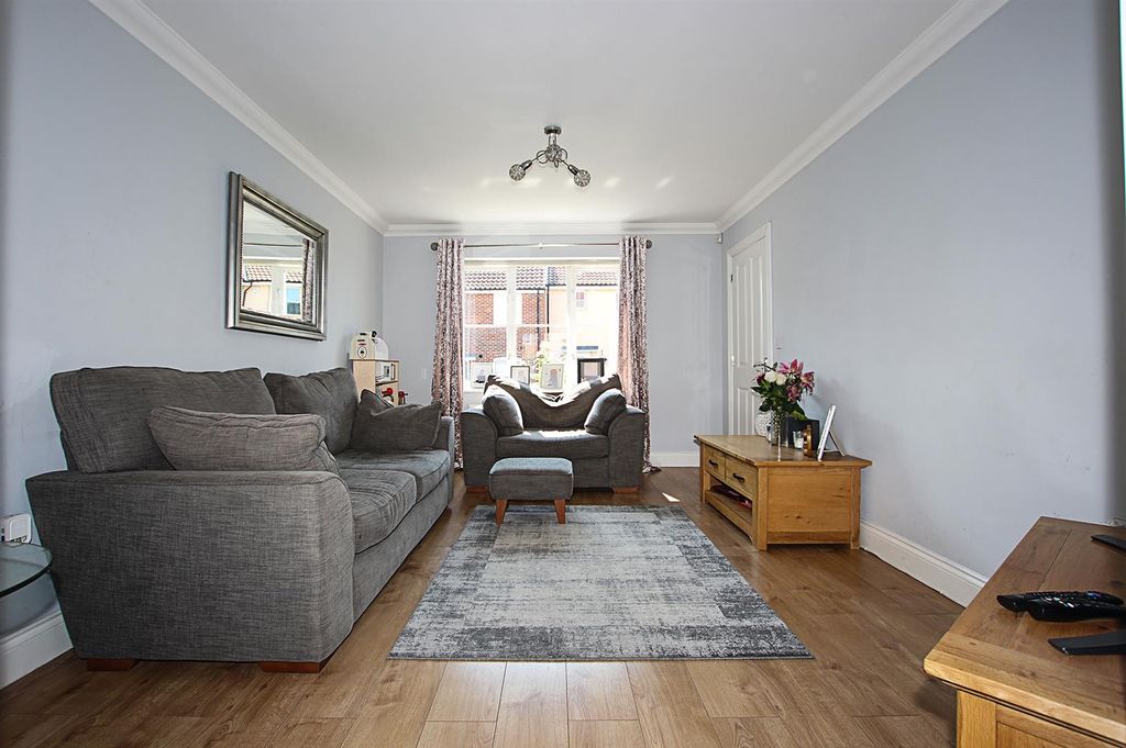 Property photo 2 of 13 Img_2438.Jpg