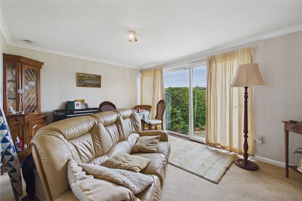 Property photo 3 of 14 Picture No. 06