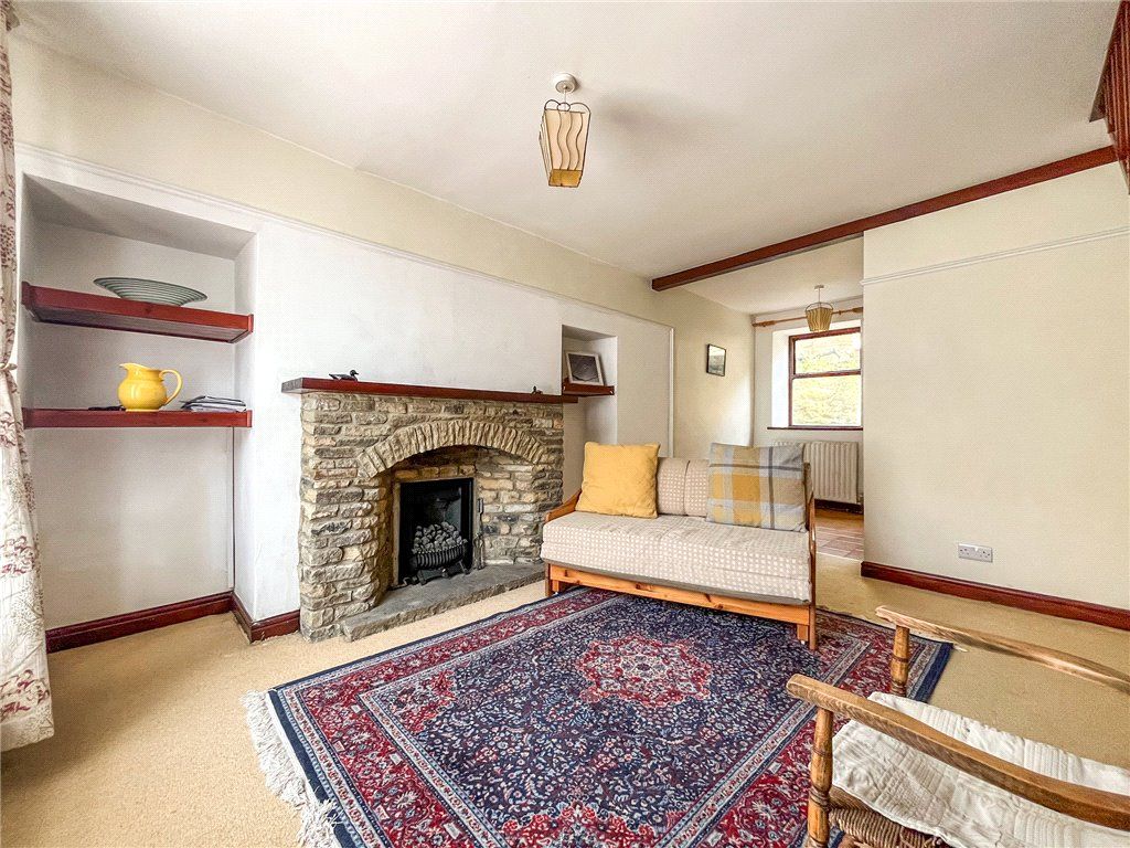 Property photo 2 of 12 Living Room