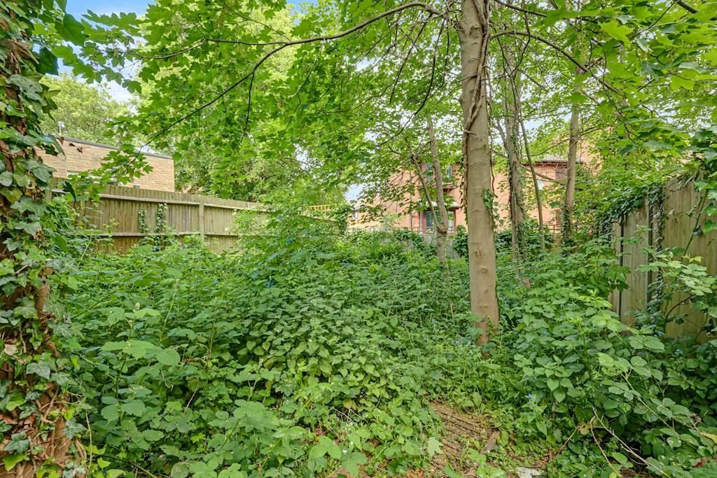 Property photo 2 of 6 01-4435918A7812-Small.Jpg