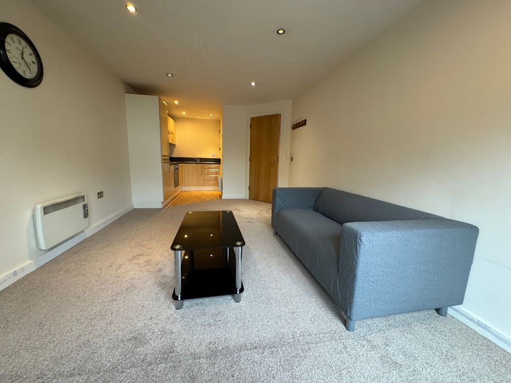 Property photo 3 of 8
