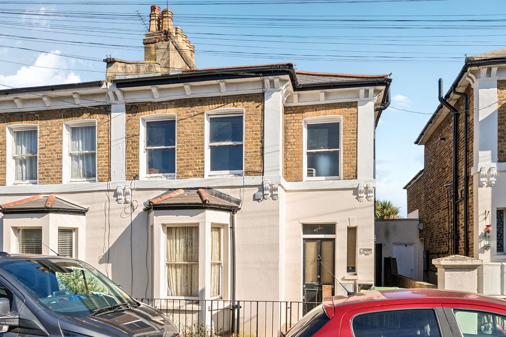 Property photo 1 of 17 1447360-1-69E5E79...