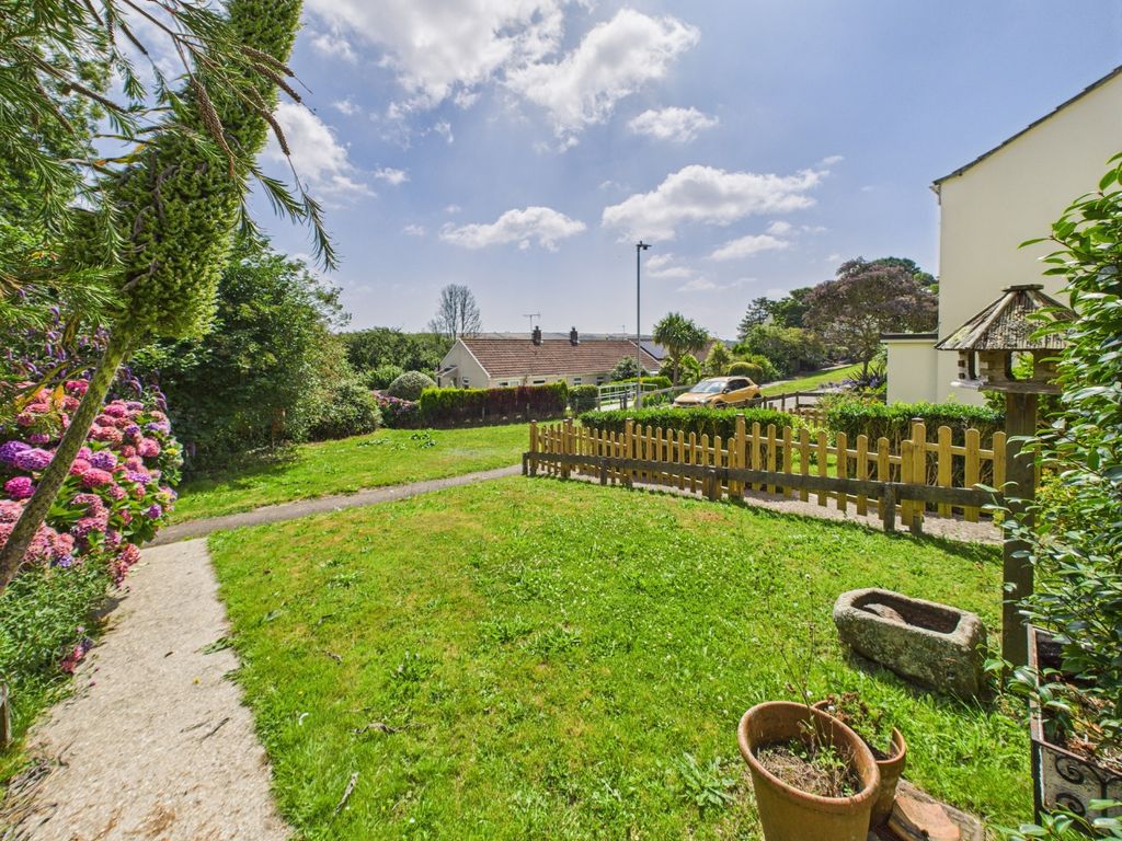 Property photo 2 of 18 3960316