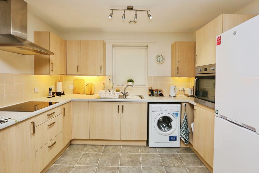 Property photo 2 of 10 Pbox-Img.Jpg