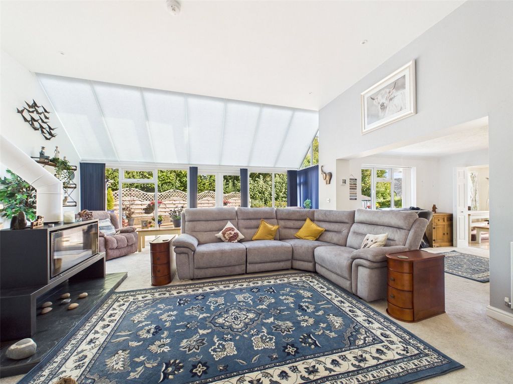 Property photo 2 of 13 Picture No. 02