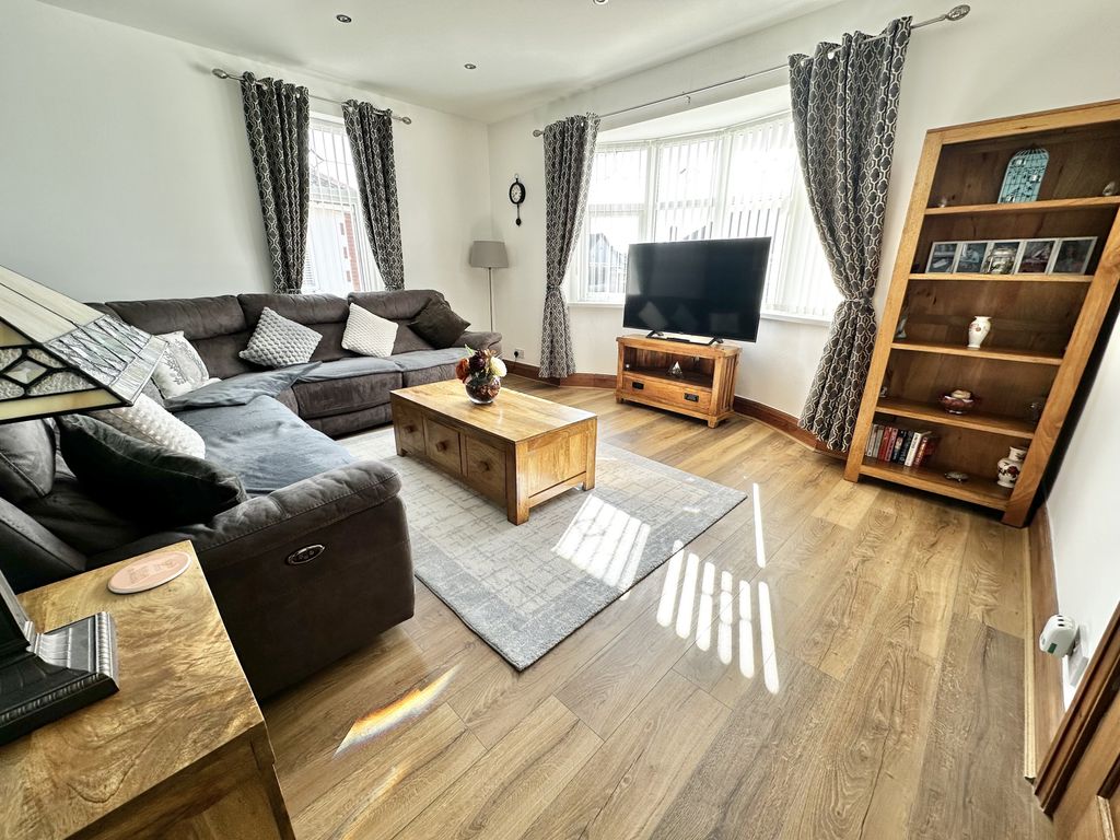 Property photo 3 of 52