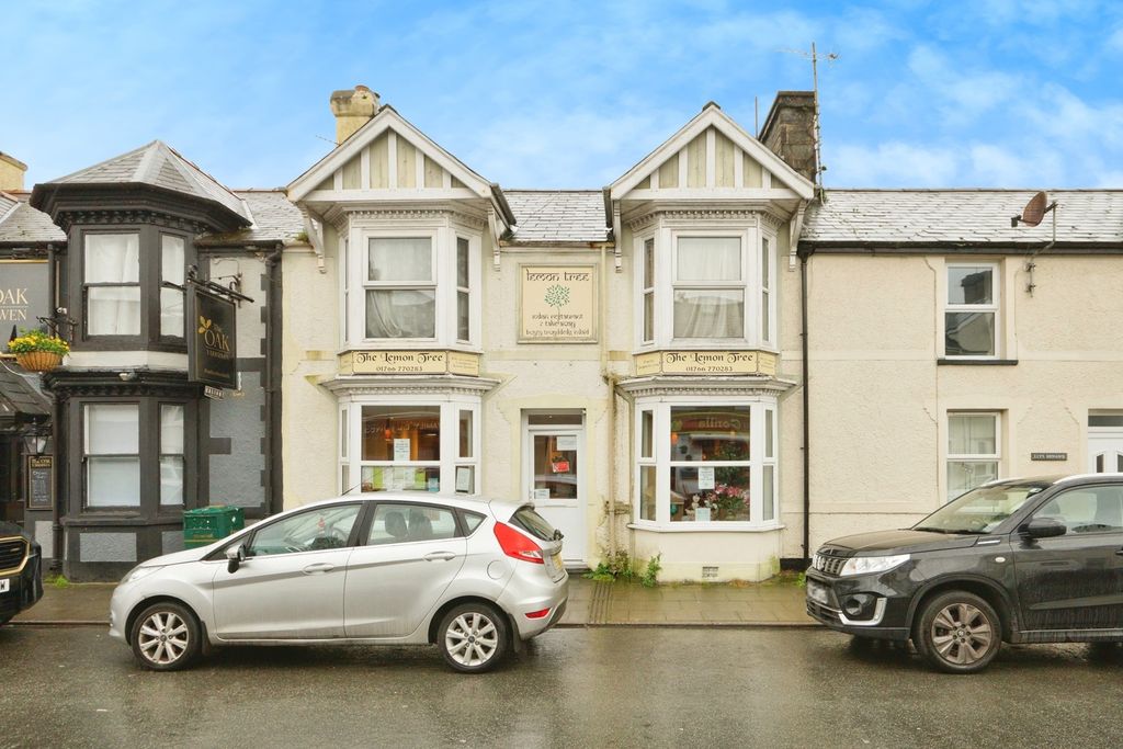 Property photo 2 of 18 Photo