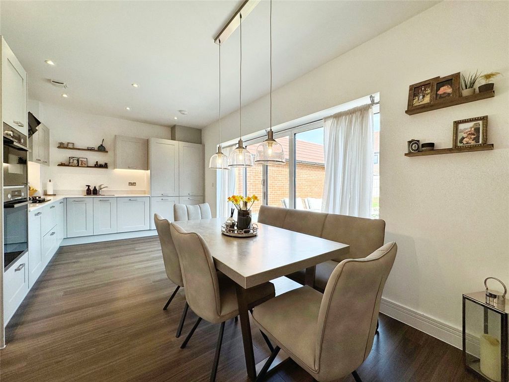 Property photo 3 of 20 Picture No. 13