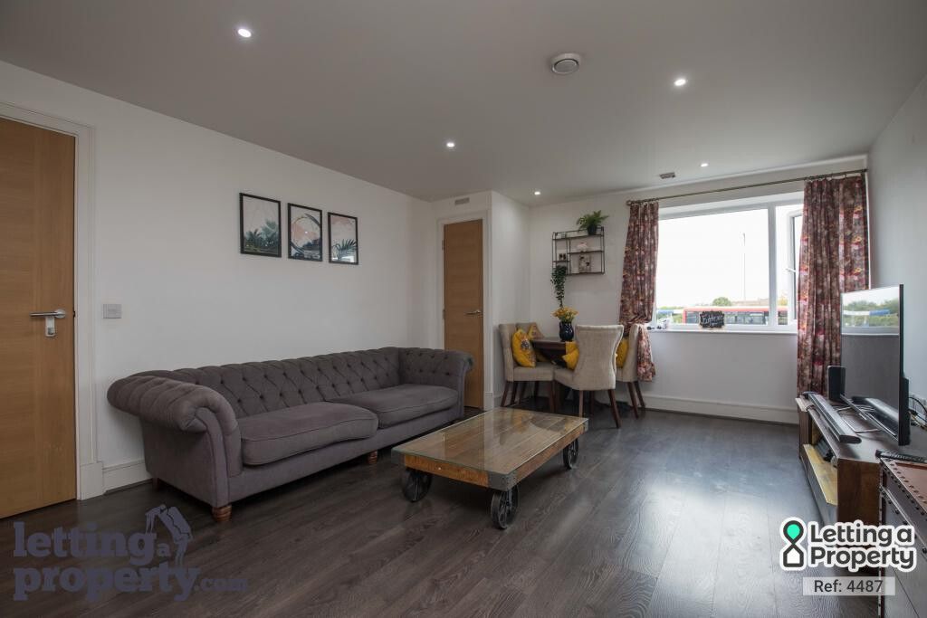 Property photo 1 of 9