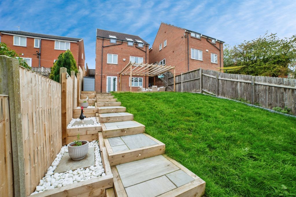 Property photo 3 of 18