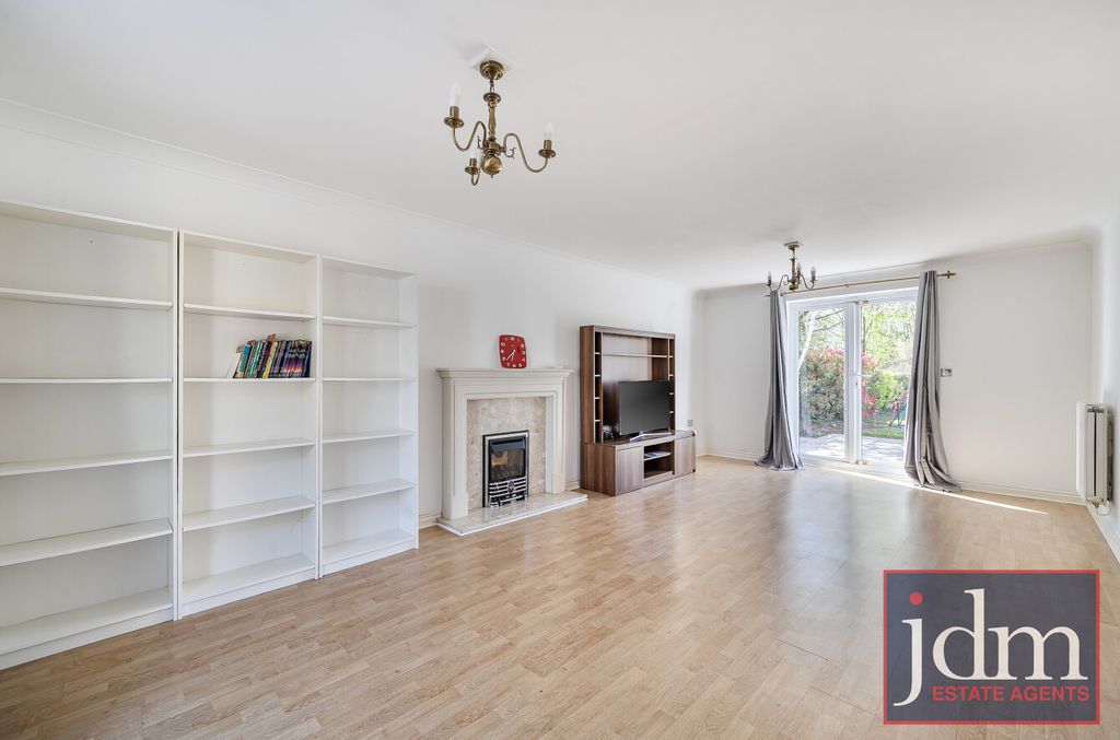 Property photo 3 of 8 Reception Room