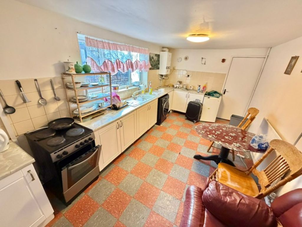 Property photo 2 of 5