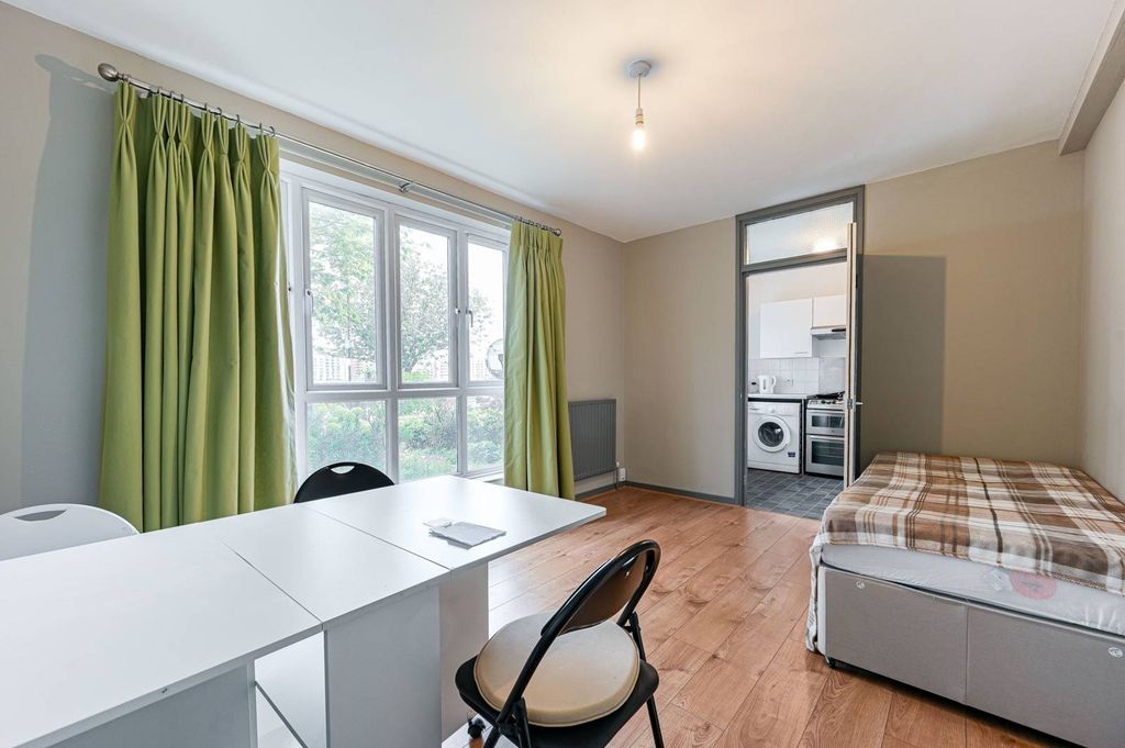 Property photo 2 of 15