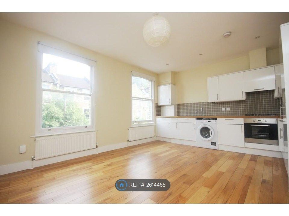 Property photo 2 of 6