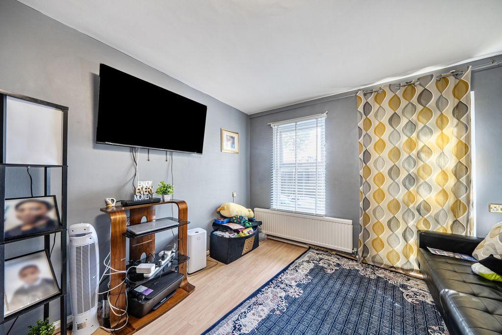 Property photo 2 of 9 1435593 (4).Jpg