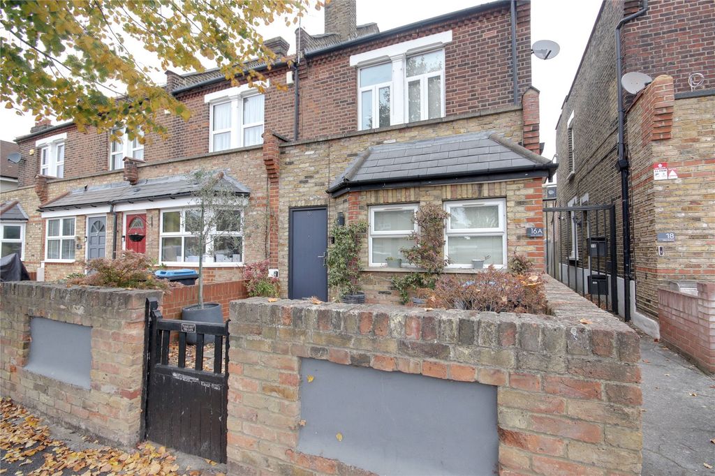 Property photo 1 of 16 Picture No. 13