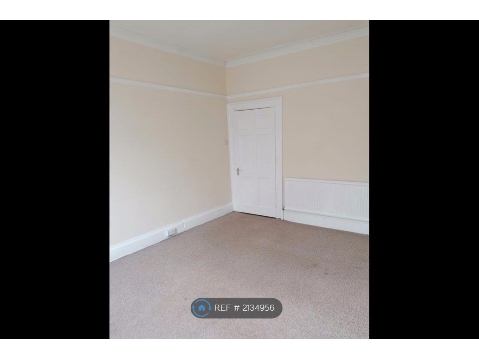 Property photo 3 of 14 Double Bedroom