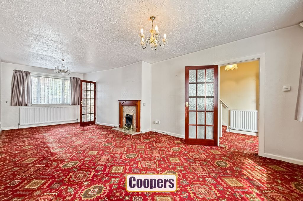 Property photo 3 of 14 Lounge/Dining Room