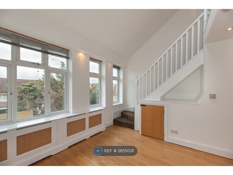 Property photo 3 of 32